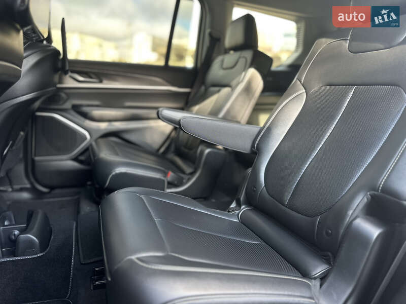 Внедорожник / Кроссовер Jeep Grand Cherokee 2023 в Львове