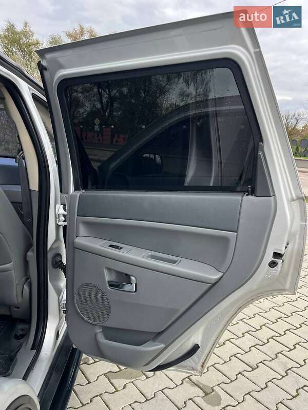 Внедорожник / Кроссовер Jeep Grand Cherokee 2006 в Дрогобыче фото 11 Внедорожник / Кроссовер Jeep Grand Cherokee 2006 в Дрогобыче