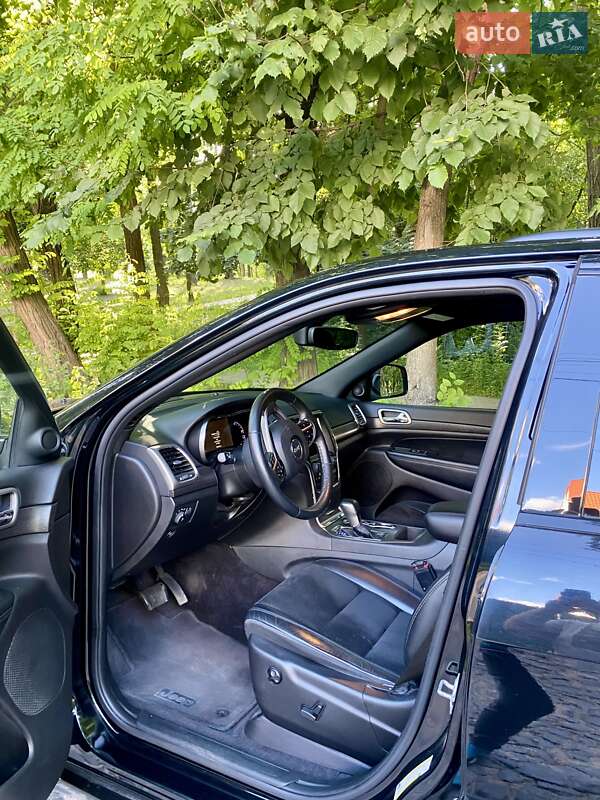 Внедорожник / Кроссовер Jeep Grand Cherokee 2018 в Киеве фото 5 Внедорожник / Кроссовер Jeep Grand Cherokee 2018 в Киеве