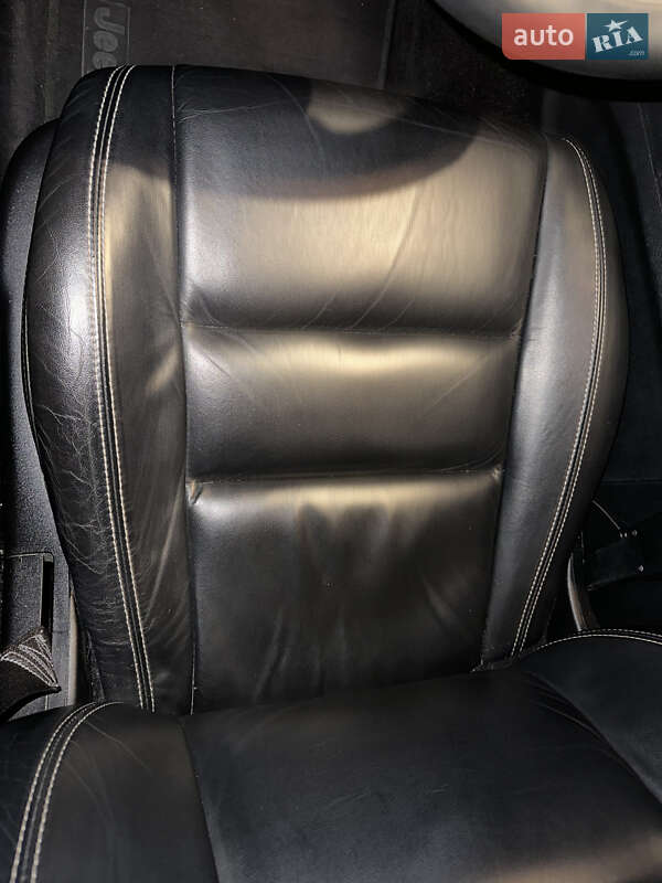 Внедорожник / Кроссовер Jeep Grand Cherokee 2016 в Львове фото 24 Внедорожник / Кроссовер Jeep Grand Cherokee 2016 в Львове