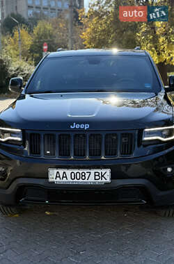 Позашляховик / Кросовер Jeep Grand Cherokee 2016 в Києві