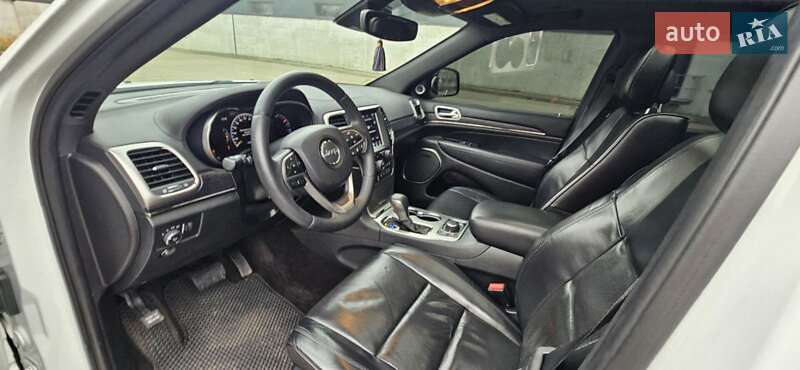 Внедорожник / Кроссовер Jeep Grand Cherokee 2018 в Киеве фото 19 Внедорожник / Кроссовер Jeep Grand Cherokee 2018 в Киеве