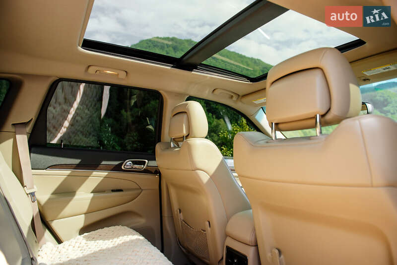 Внедорожник / Кроссовер Jeep Grand Cherokee 2013 в Тячеве фото 38 Внедорожник / Кроссовер Jeep Grand Cherokee 2013 в Тячеве