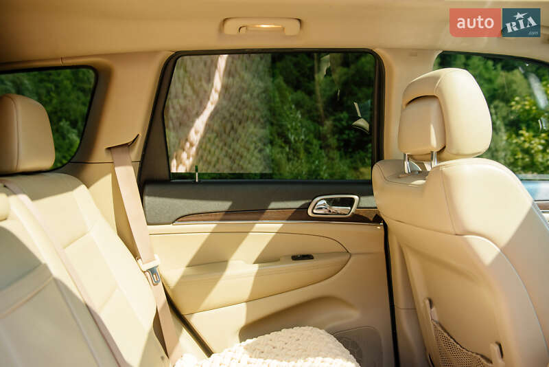Внедорожник / Кроссовер Jeep Grand Cherokee 2013 в Тячеве фото 39 Внедорожник / Кроссовер Jeep Grand Cherokee 2013 в Тячеве