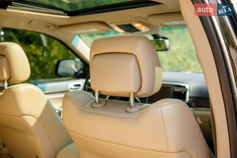 Внедорожник / Кроссовер Jeep Grand Cherokee 2013 в Тячеве фото 40 Внедорожник / Кроссовер Jeep Grand Cherokee 2013 в Тячеве