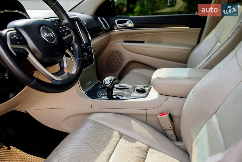 Внедорожник / Кроссовер Jeep Grand Cherokee 2013 в Тячеве фото 61 Внедорожник / Кроссовер Jeep Grand Cherokee 2013 в Тячеве