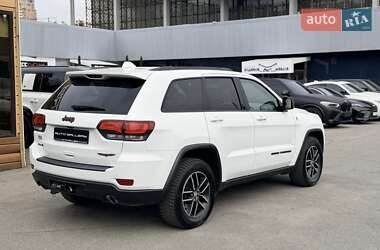 Внедорожник / Кроссовер Jeep Grand Cherokee 2018 в 