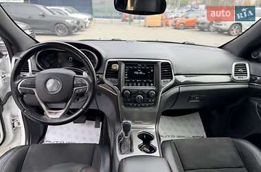 Внедорожник / Кроссовер Jeep Grand Cherokee 2018 в 