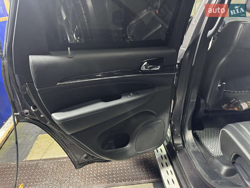 Внедорожник / Кроссовер Jeep Grand Cherokee 2021 в Умани фото 15 Внедорожник / Кроссовер Jeep Grand Cherokee 2021 в Умани