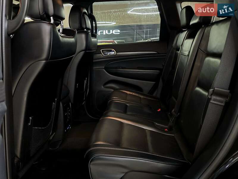 Внедорожник / Кроссовер Jeep Grand Cherokee 2016 в Николаеве фото 21 Внедорожник / Кроссовер Jeep Grand Cherokee 2016 в Николаеве