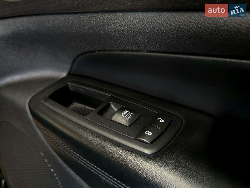 Внедорожник / Кроссовер Jeep Grand Cherokee 2016 в Николаеве фото 26 Внедорожник / Кроссовер Jeep Grand Cherokee 2016 в Николаеве