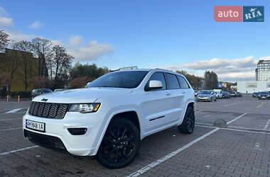 Внедорожник / Кроссовер Jeep Grand Cherokee 2020 в 