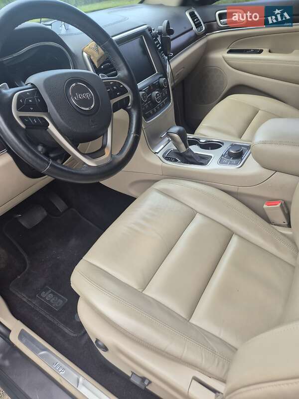 Внедорожник / Кроссовер Jeep Grand Cherokee 2017 в Луцке фото 5 Внедорожник / Кроссовер Jeep Grand Cherokee 2017 в Луцке