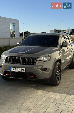Позашляховик / Кросовер Jeep Grand Cherokee 2020 в  фото 2 Позашляховик / Кросовер Jeep Grand Cherokee 2020 в
