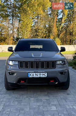 Позашляховик / Кросовер Jeep Grand Cherokee 2020 в  фото 32 Позашляховик / Кросовер Jeep Grand Cherokee 2020 в