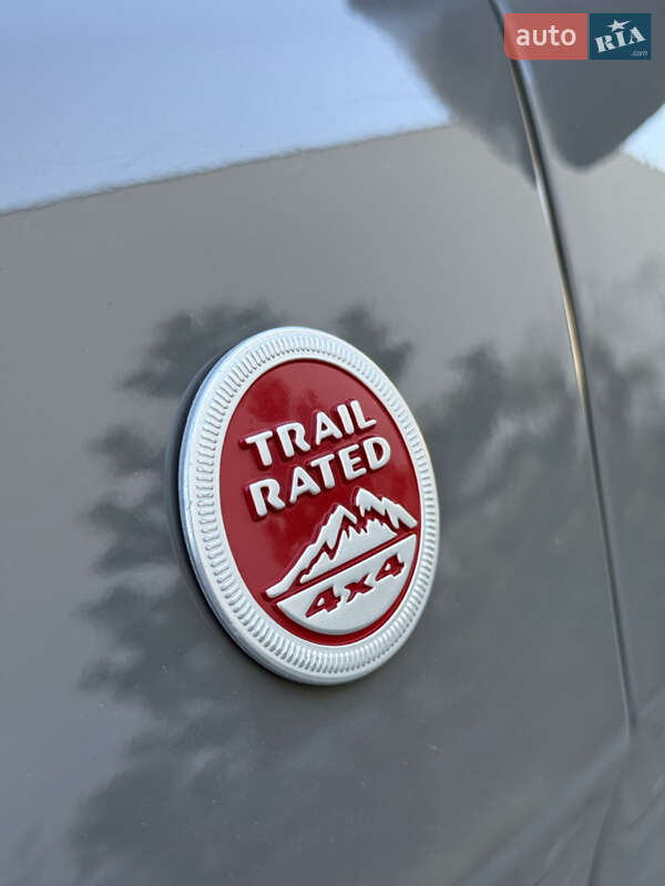 Позашляховик / Кросовер Jeep Grand Cherokee 2020 в Луцьку