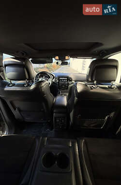 Позашляховик / Кросовер Jeep Grand Cherokee 2020 в  фото 29 Позашляховик / Кросовер Jeep Grand Cherokee 2020 в