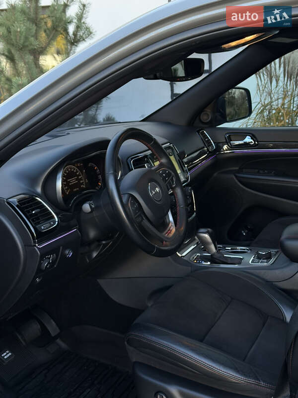 Позашляховик / Кросовер Jeep Grand Cherokee 2020 в Луцьку