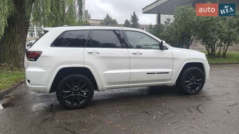Внедорожник / Кроссовер Jeep Grand Cherokee 2019 в Киеве фото 3 Внедорожник / Кроссовер Jeep Grand Cherokee 2019 в Киеве