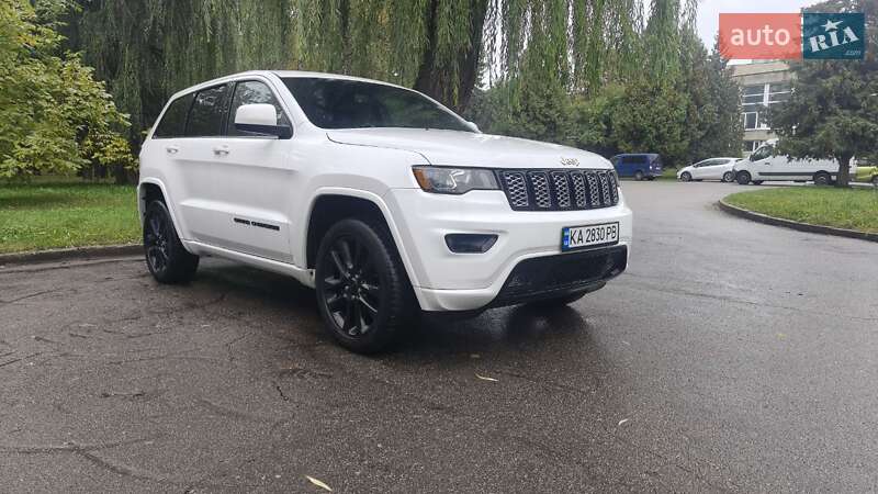 Внедорожник / Кроссовер Jeep Grand Cherokee 2019 в Киеве фото 8 Внедорожник / Кроссовер Jeep Grand Cherokee 2019 в Киеве