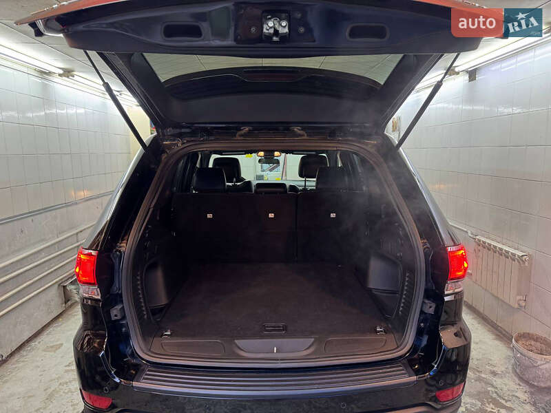 Внедорожник / Кроссовер Jeep Grand Cherokee 2021 в Киеве фото 27 Внедорожник / Кроссовер Jeep Grand Cherokee 2021 в Киеве