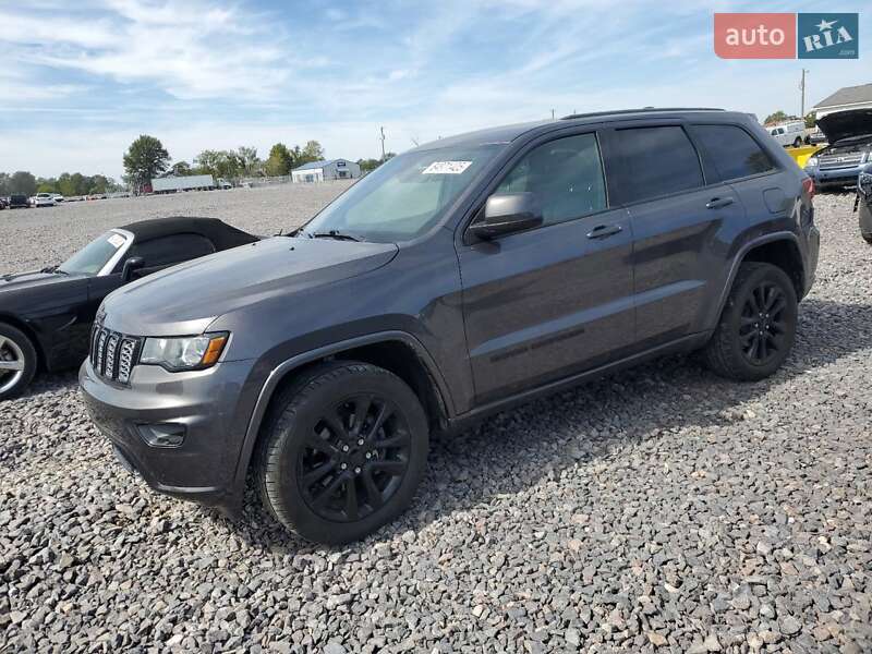 Внедорожник / Кроссовер Jeep Grand Cherokee 2018 в 