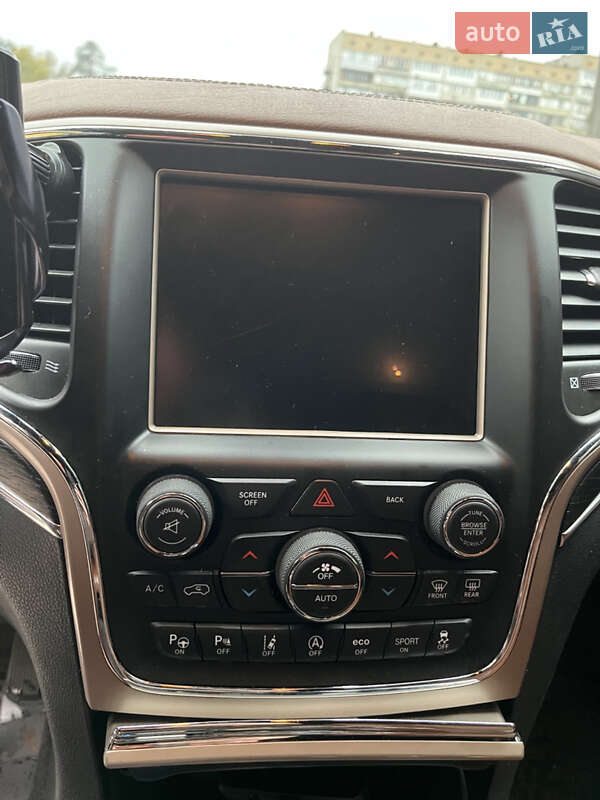 Внедорожник / Кроссовер Jeep Grand Cherokee 2017 в Киеве