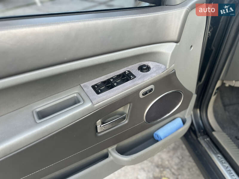 Внедорожник / Кроссовер Jeep Grand Cherokee 2006 в Харькове фото 14 Внедорожник / Кроссовер Jeep Grand Cherokee 2006 в Харькове