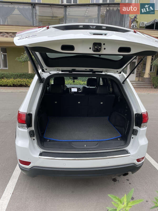 Внедорожник / Кроссовер Jeep Grand Cherokee 2020 в Киеве фото 5 Внедорожник / Кроссовер Jeep Grand Cherokee 2020 в Киеве