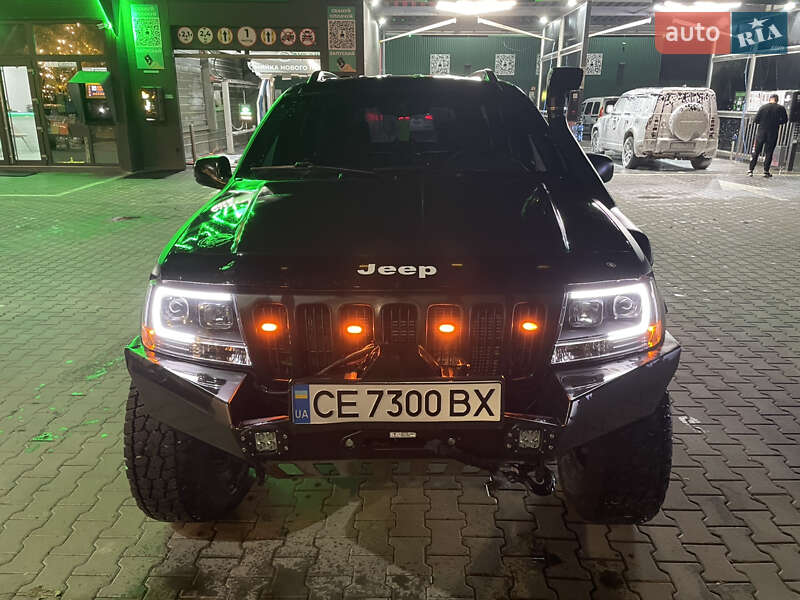 Позашляховик / Кросовер Jeep Grand Cherokee 2000 в 