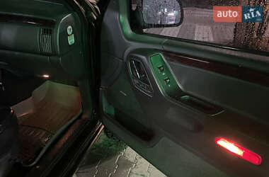 Позашляховик / Кросовер Jeep Grand Cherokee 2000 в 