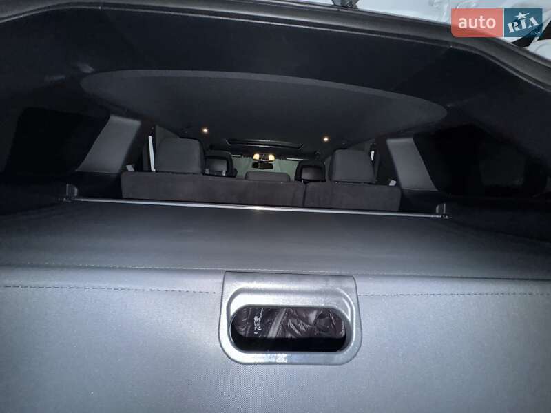 Внедорожник / Кроссовер Jeep Grand Cherokee 2016 в Киеве