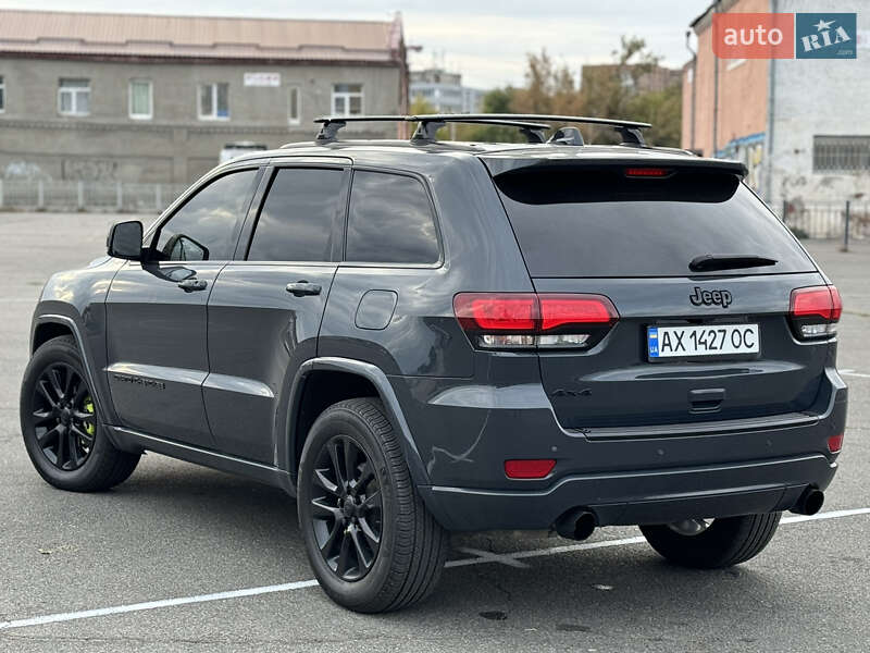 Внедорожник / Кроссовер Jeep Grand Cherokee 2017 в Харькове фото 20 Внедорожник / Кроссовер Jeep Grand Cherokee 2017 в Харькове