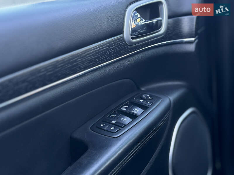 Внедорожник / Кроссовер Jeep Grand Cherokee 2013 в Костополе