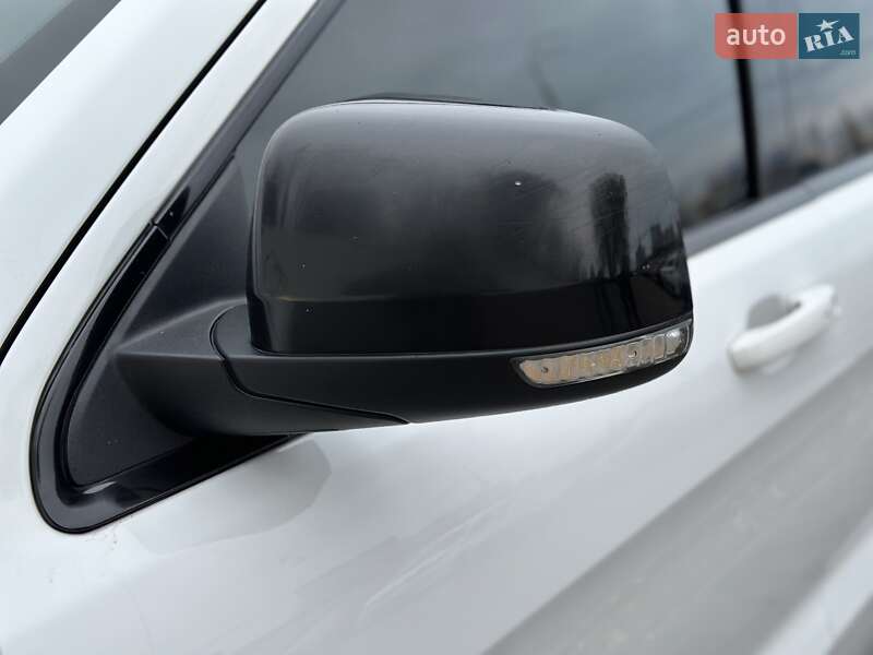 Внедорожник / Кроссовер Jeep Grand Cherokee 2017 в Киеве