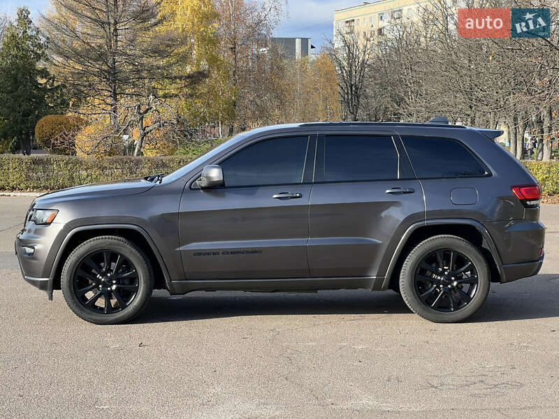 Внедорожник / Кроссовер Jeep Grand Cherokee 2018 в Броварах