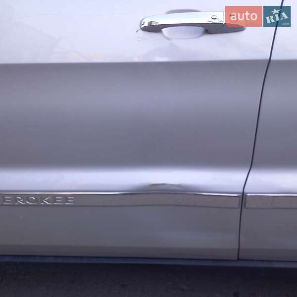 Внедорожник / Кроссовер Jeep Grand Cherokee 2011 в Львове