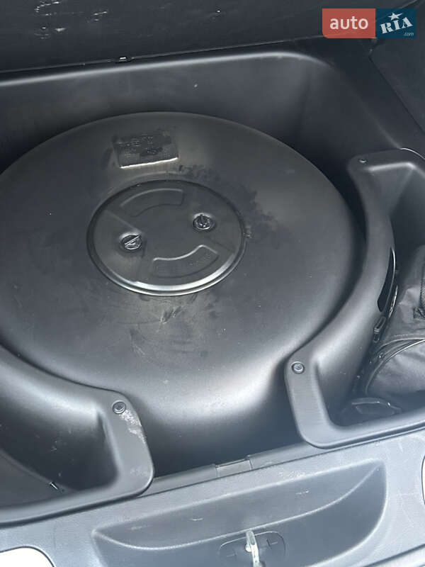 Внедорожник / Кроссовер Jeep Grand Cherokee 2015 в Полтаве фото 21 Внедорожник / Кроссовер Jeep Grand Cherokee 2015 в Полтаве