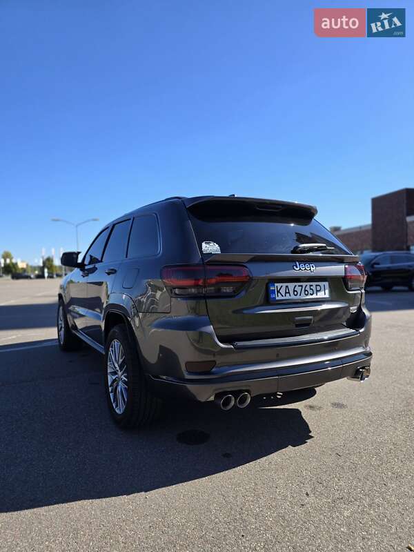 Внедорожник / Кроссовер Jeep Grand Cherokee 2018 в Киеве фото 36 Внедорожник / Кроссовер Jeep Grand Cherokee 2018 в Киеве