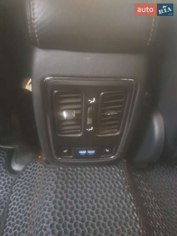 Внедорожник / Кроссовер Jeep Grand Cherokee 2013 в Тернополе