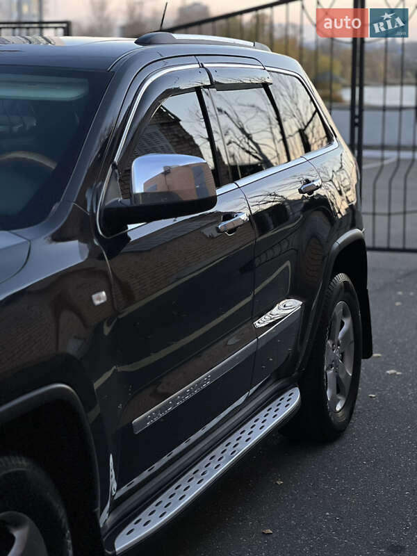 Внедорожник / Кроссовер Jeep Grand Cherokee 2011 в Киеве фото 16 Внедорожник / Кроссовер Jeep Grand Cherokee 2011 в Киеве