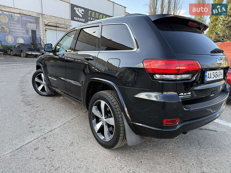 Внедорожник / Кроссовер Jeep Grand Cherokee 2015 в Киеве