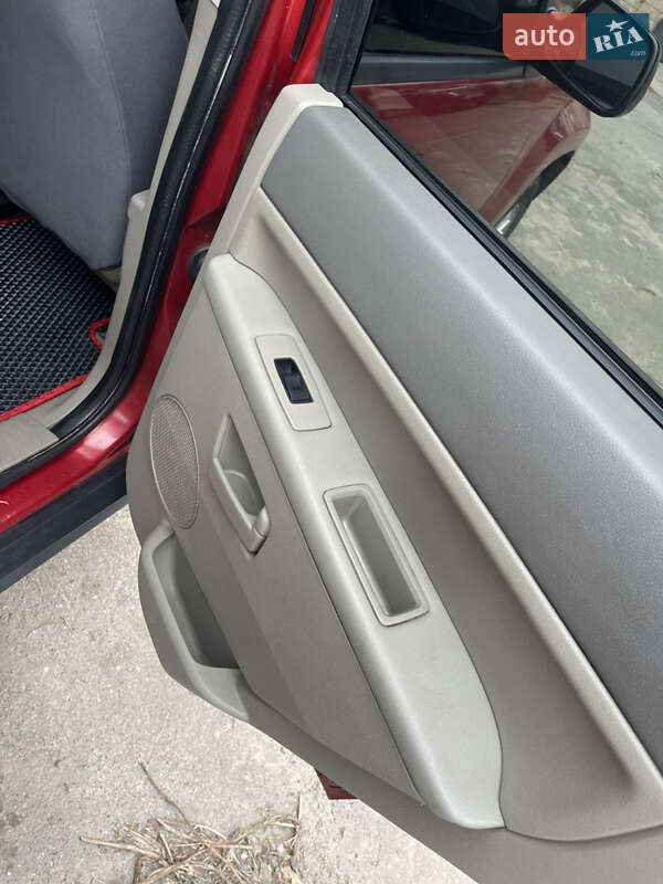 Внедорожник / Кроссовер Jeep Grand Cherokee 2005 в Киеве