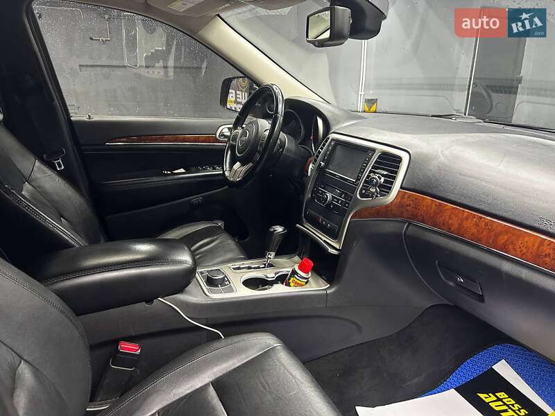 Внедорожник / Кроссовер Jeep Grand Cherokee 2012 в Черновцах фото 17 Внедорожник / Кроссовер Jeep Grand Cherokee 2012 в Черновцах