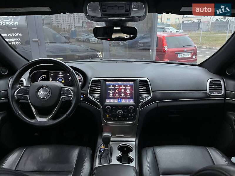Внедорожник / Кроссовер Jeep Grand Cherokee 2017 в Киеве фото 12 Внедорожник / Кроссовер Jeep Grand Cherokee 2017 в Киеве