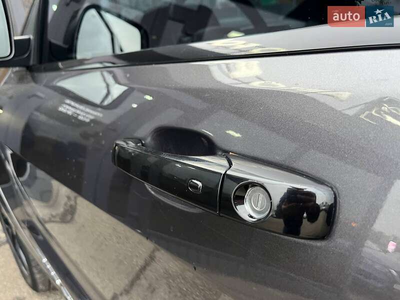 Внедорожник / Кроссовер Jeep Grand Cherokee 2017 в Киеве фото 15 Внедорожник / Кроссовер Jeep Grand Cherokee 2017 в Киеве