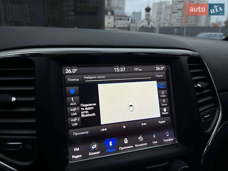 Внедорожник / Кроссовер Jeep Grand Cherokee 2017 в Киеве фото 24 Внедорожник / Кроссовер Jeep Grand Cherokee 2017 в Киеве