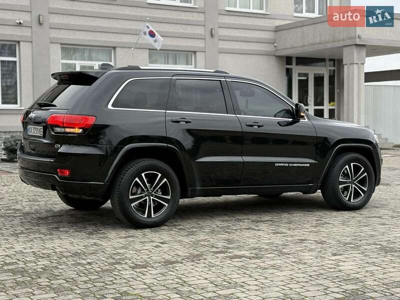 Внедорожник / Кроссовер Jeep Grand Cherokee 2013 в Черновцах