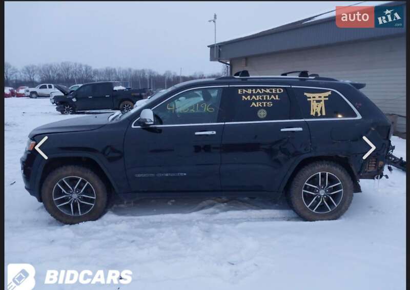 Внедорожник / Кроссовер Jeep Grand Cherokee 2018 в Киеве