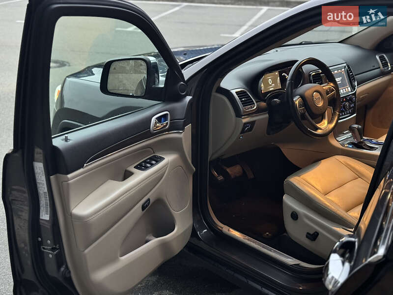 Позашляховик / Кросовер Jeep Grand Cherokee 2020 в Києві